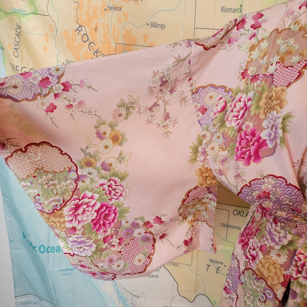 Sakurai Shoji Floral Pink Kimono Robe One Size With Belt 100% Cotton - Picture 3 of 16